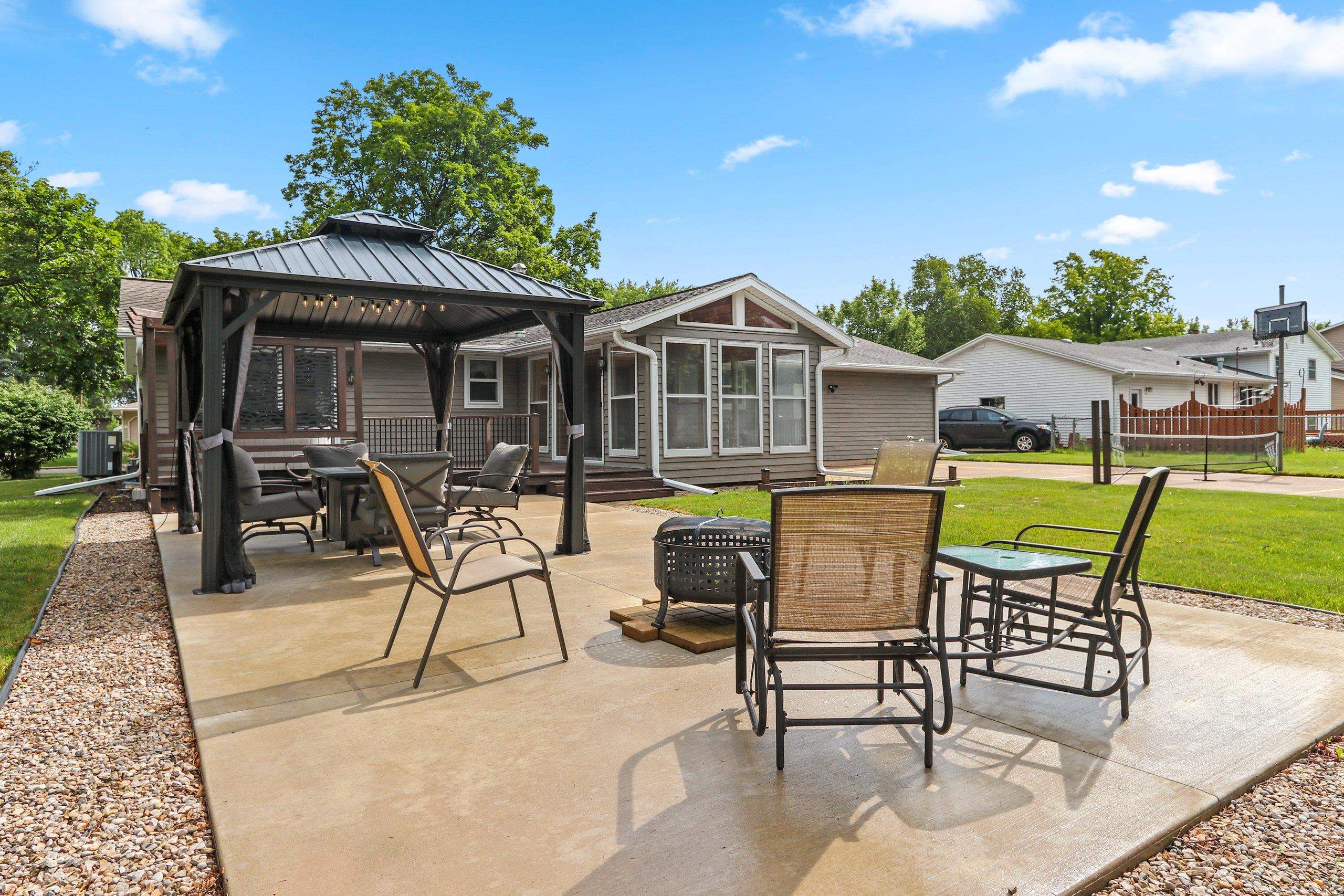 1203 Valleyview Road Green Bay, WI 54304 - Photo 57 of 81