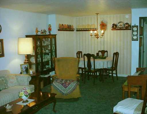 1807 Greentree Road Pittsburgh, PA 15220 - Photo 4 of 8 Dining Room.