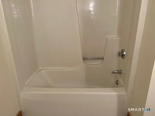 $2,200 | 3 Mallard Cove Road, Unit 3, East Hampton, CT 06424