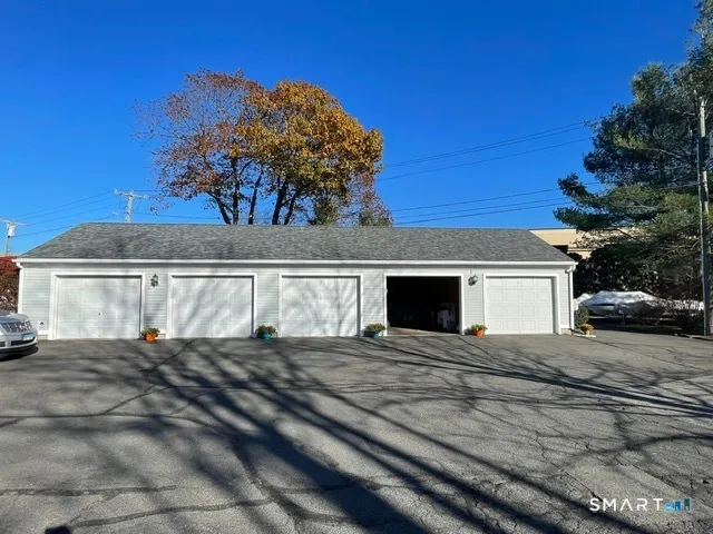 $2,200 | 3 Mallard Cove Road, Unit 3, East Hampton, CT 06424