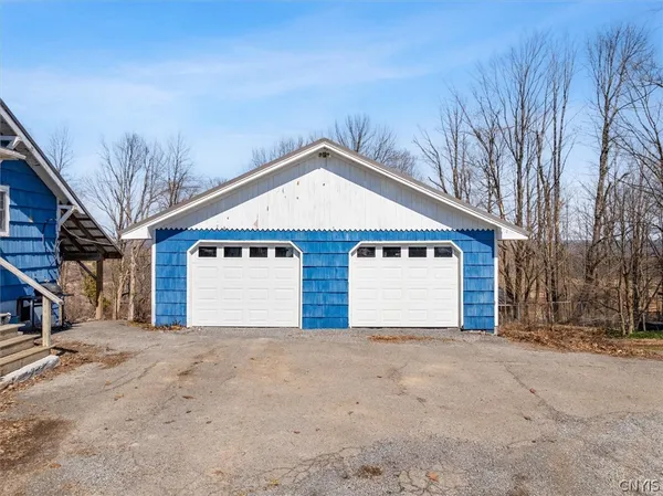 $390,000 | 11607 North Gage Road, Deerfield, NY 13304