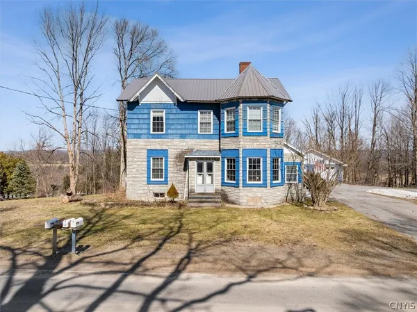 $390,000 | 11607 North Gage Road, Deerfield, NY 13304