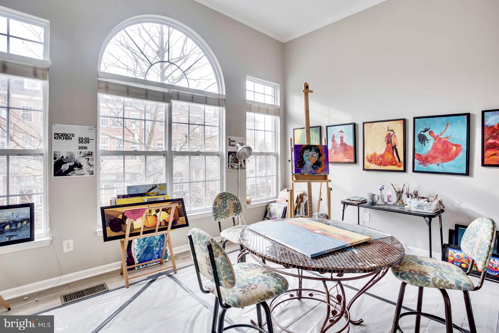 1931 Crescent Park Drive Reston, VA 20190 - Photo 2 of 16 Living Room with Vaulted ceilings