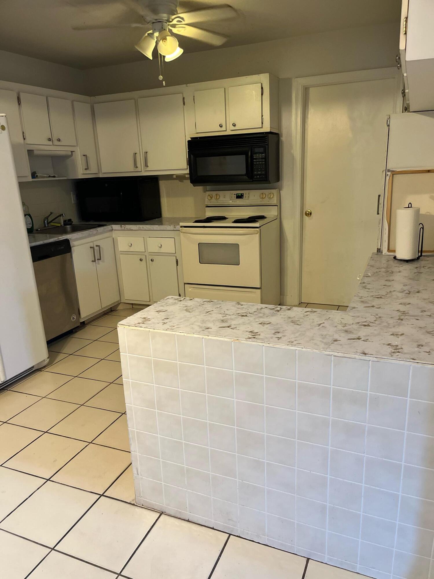 9140 Southampton Place Boca Raton, FL 33434 - Photo 1 of 1 IMG-5173