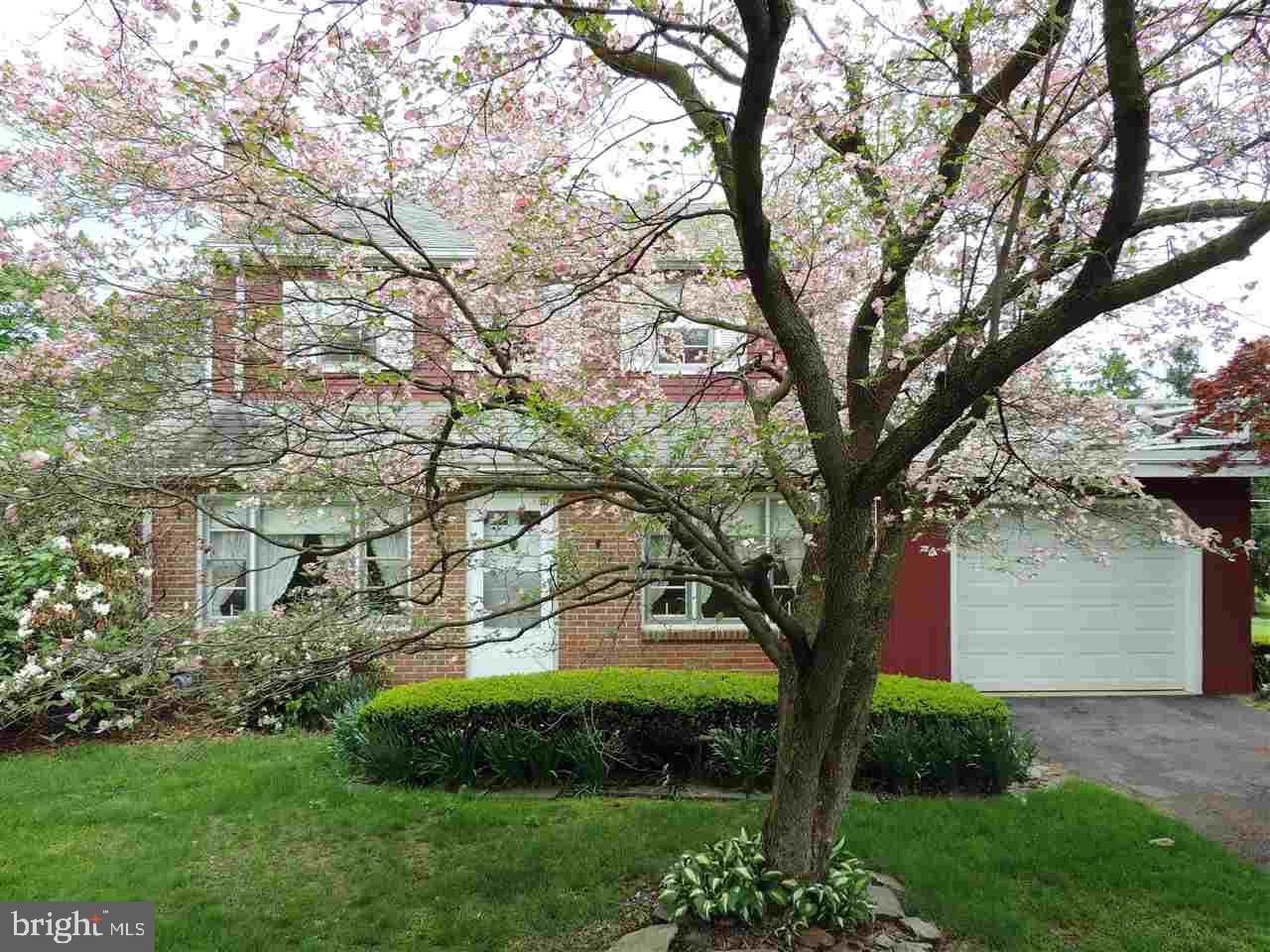 755 Hammond Road York, PA 17406 - Photo 2 of 29 Gallery Image 2