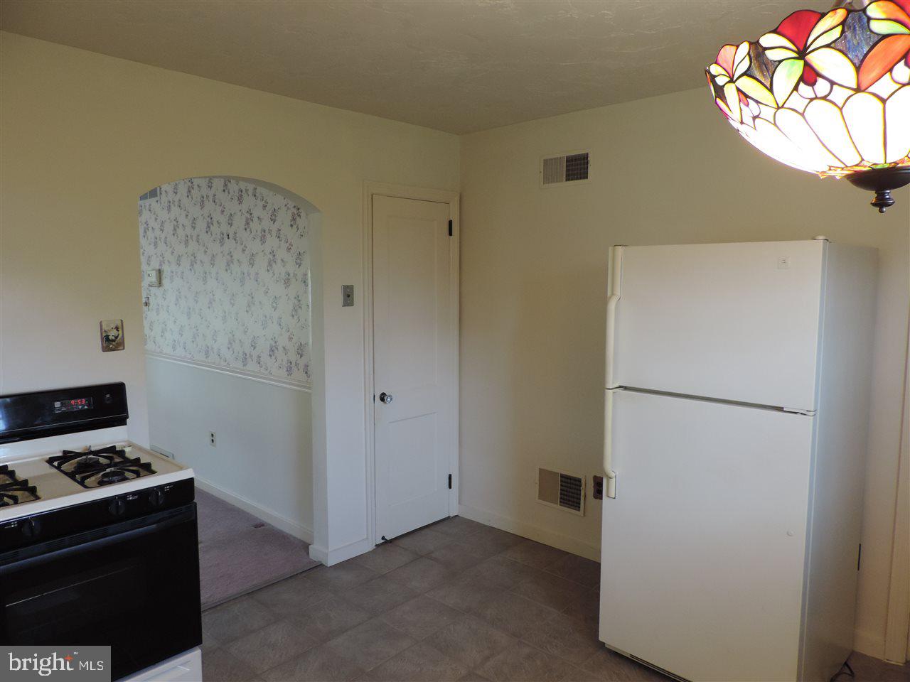 755 Hammond Road York, PA 17406 - Photo 11 of 29 Gallery Image 11