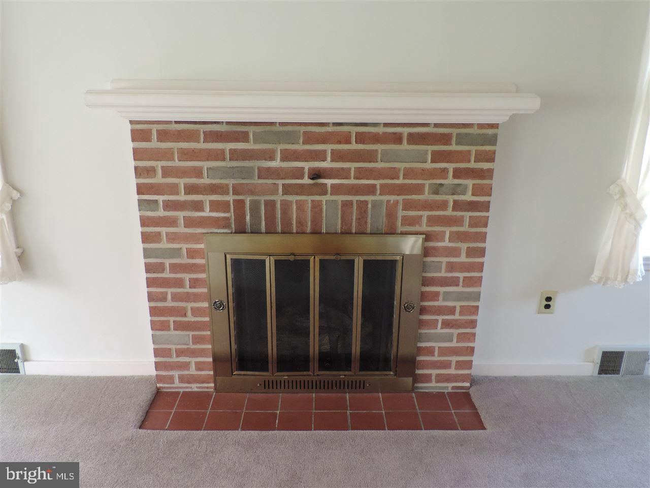 755 Hammond Road York, PA 17406 - Photo 13 of 29 Gallery Image 13