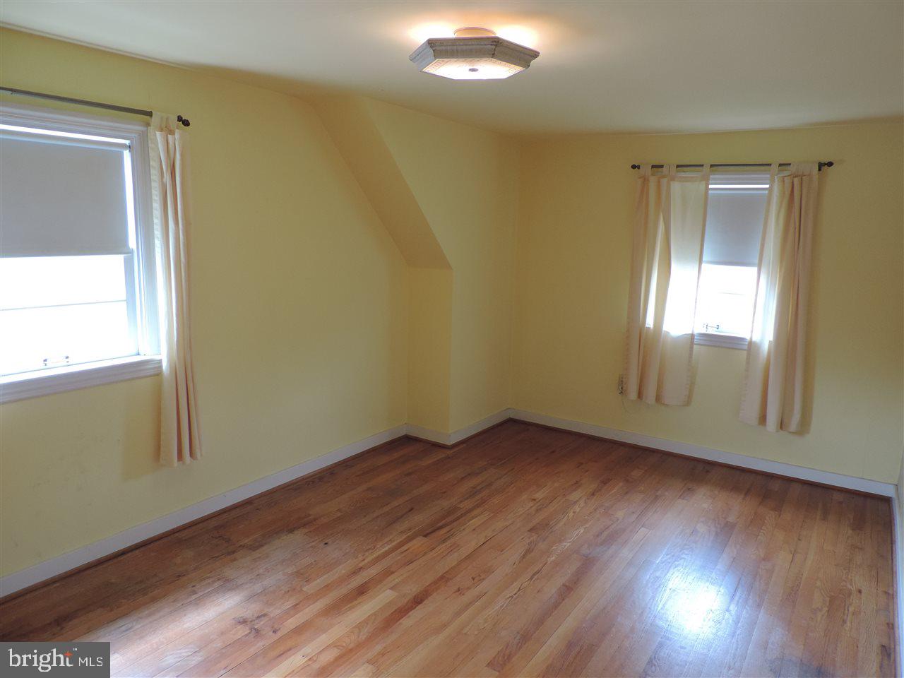755 Hammond Road York, PA 17406 - Photo 15 of 29 Gallery Image 15