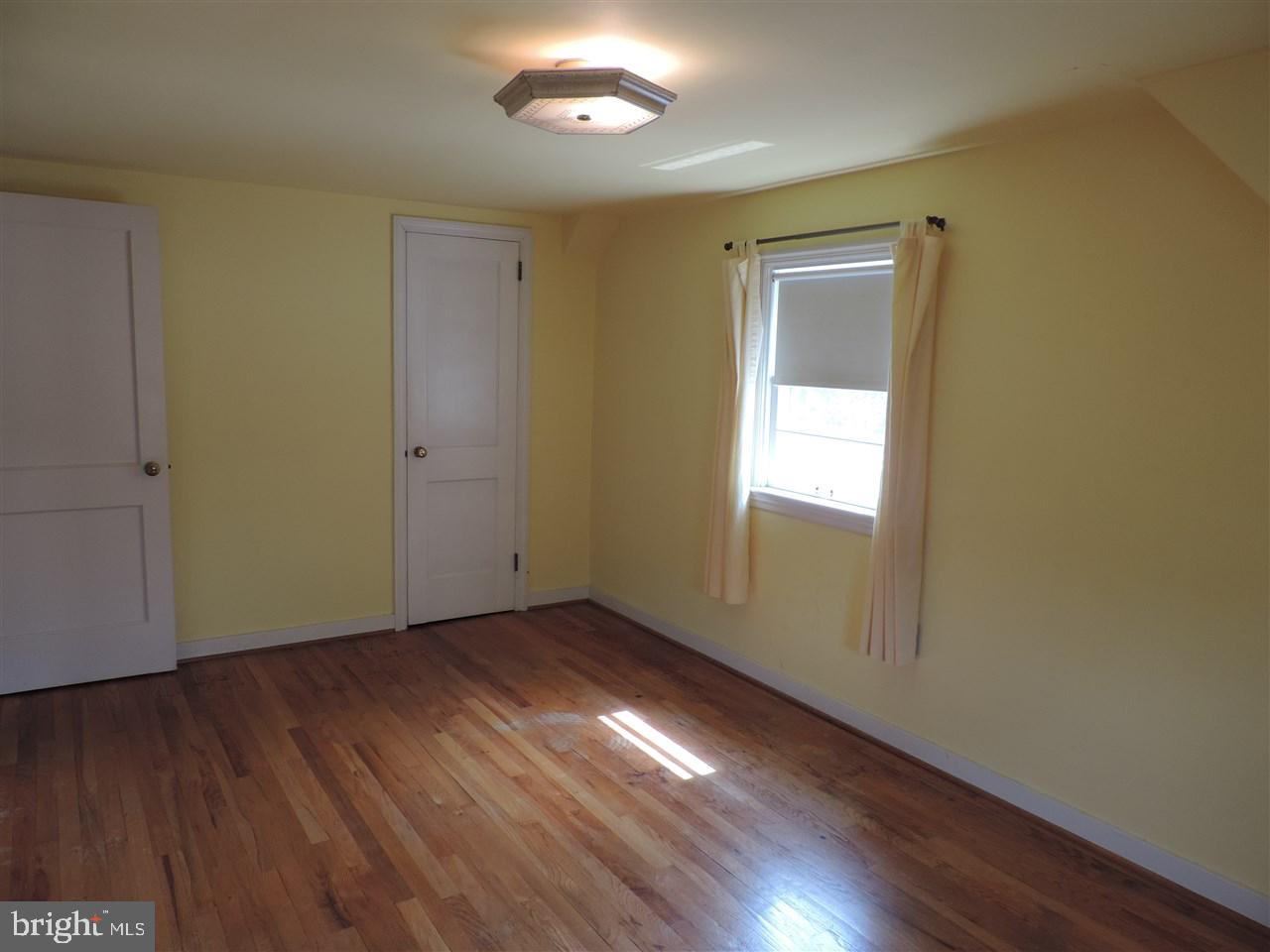 755 Hammond Road York, PA 17406 - Photo 16 of 29 Gallery Image 16