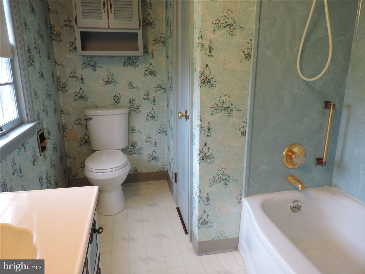 755 Hammond Road York, PA 17406 - Photo 17 of 29 Gallery Image 17