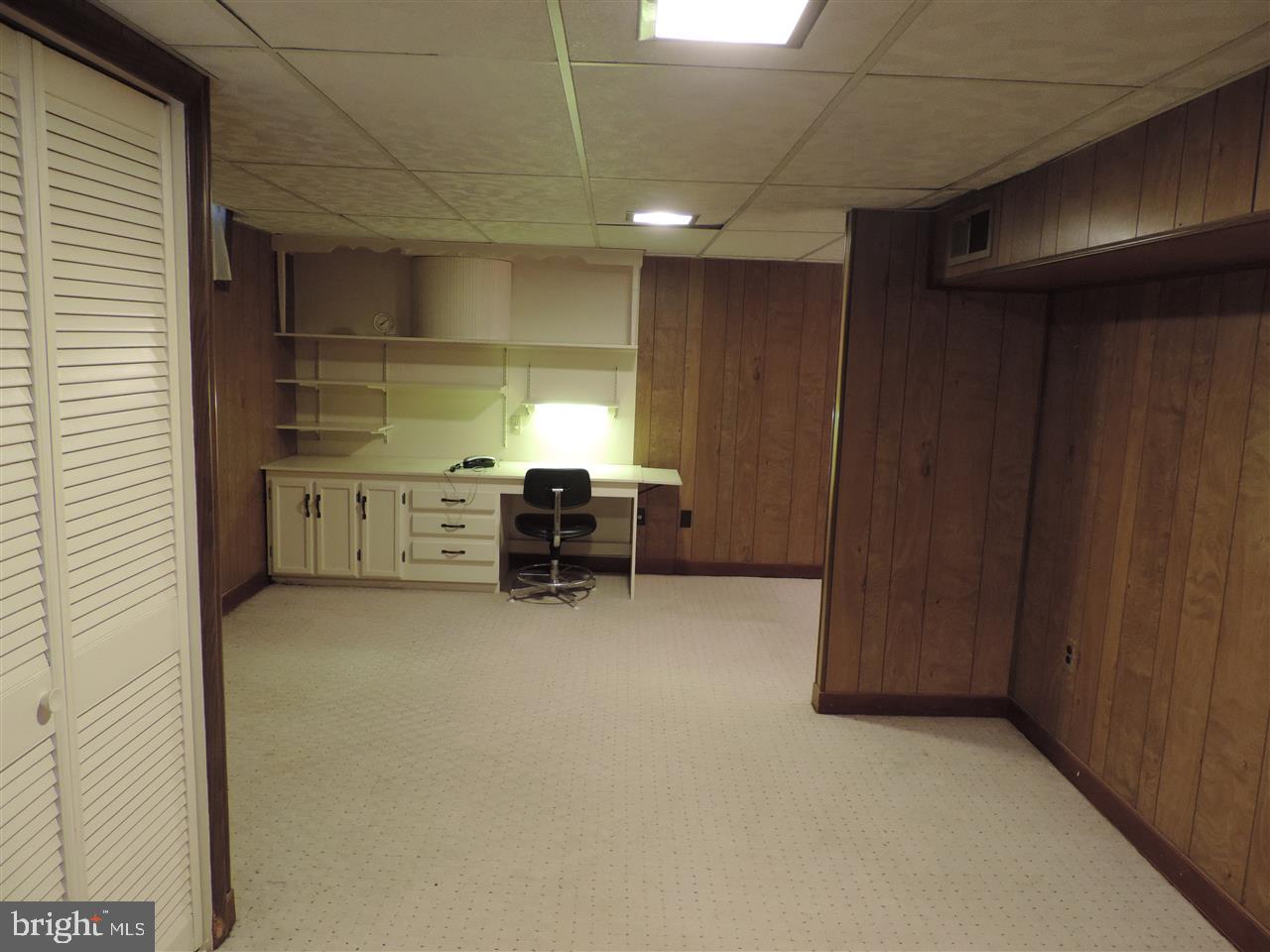 755 Hammond Road York, PA 17406 - Photo 21 of 29 Gallery Image 21