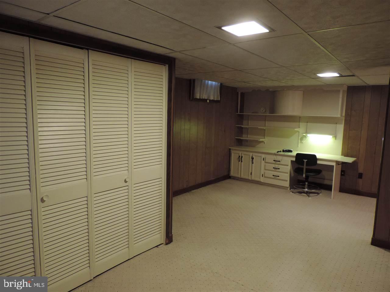 755 Hammond Road York, PA 17406 - Photo 22 of 29 Gallery Image 22