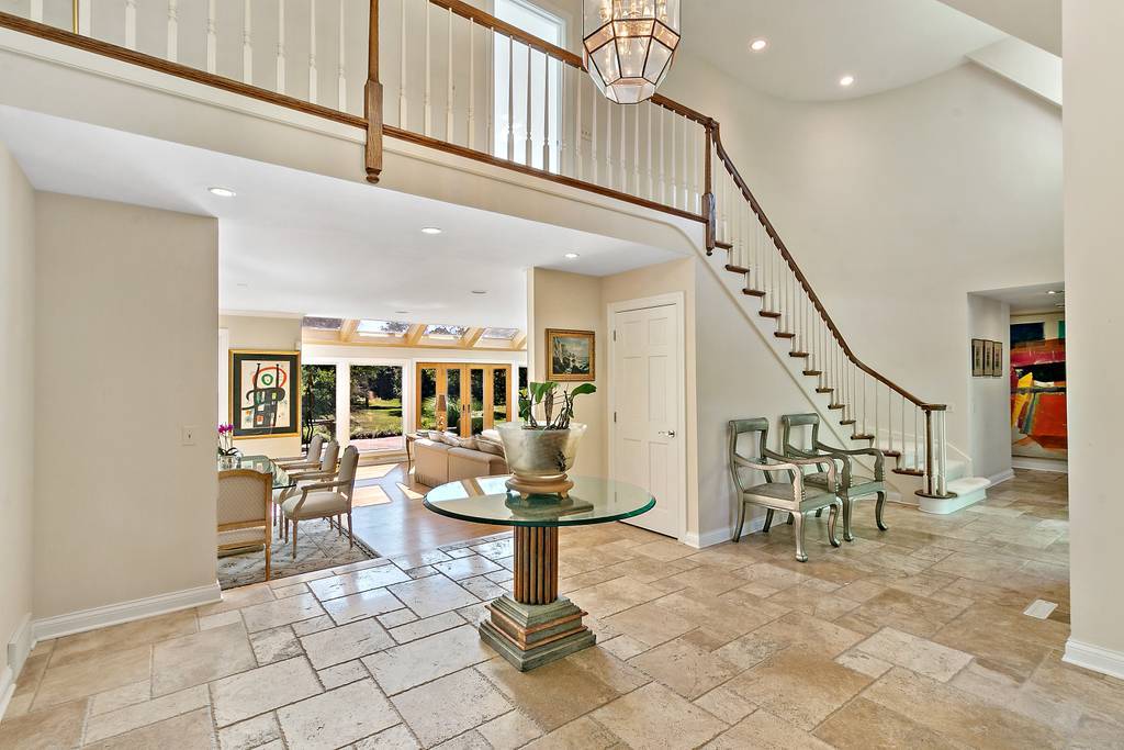 40 Ridge Road Barrington Hills, IL 60010 - Photo 3 of 35