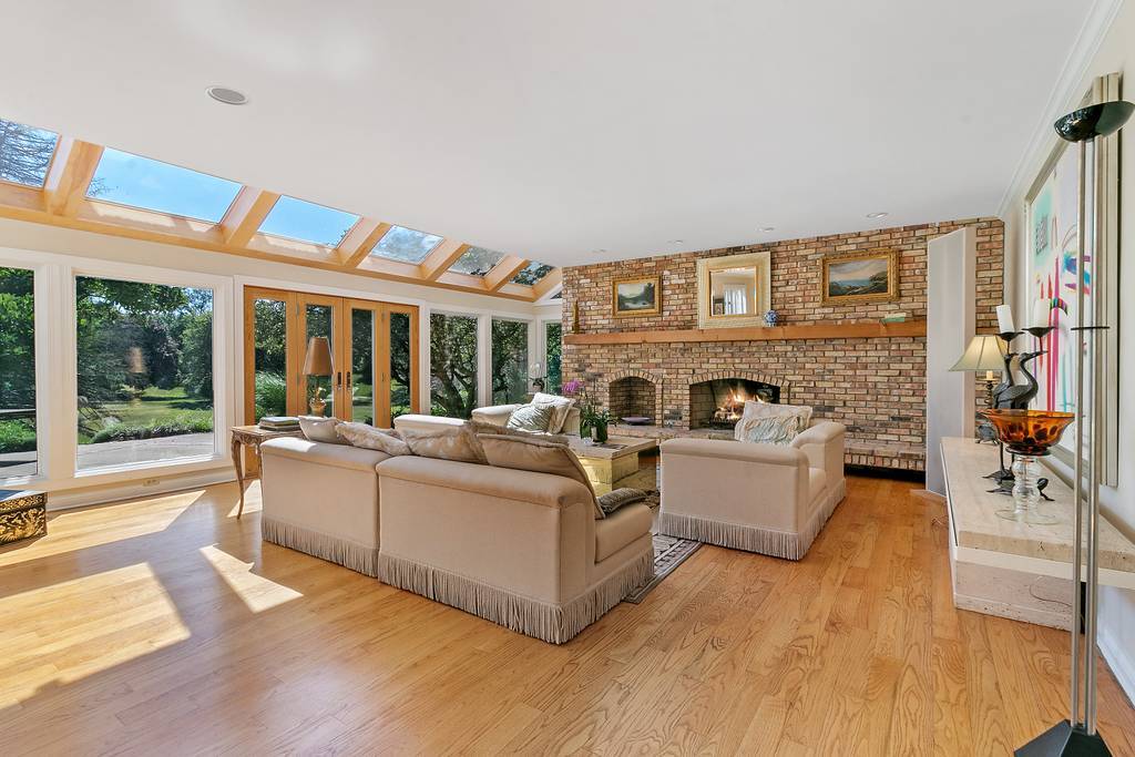 40 Ridge Road Barrington Hills, IL 60010 - Photo 4 of 35