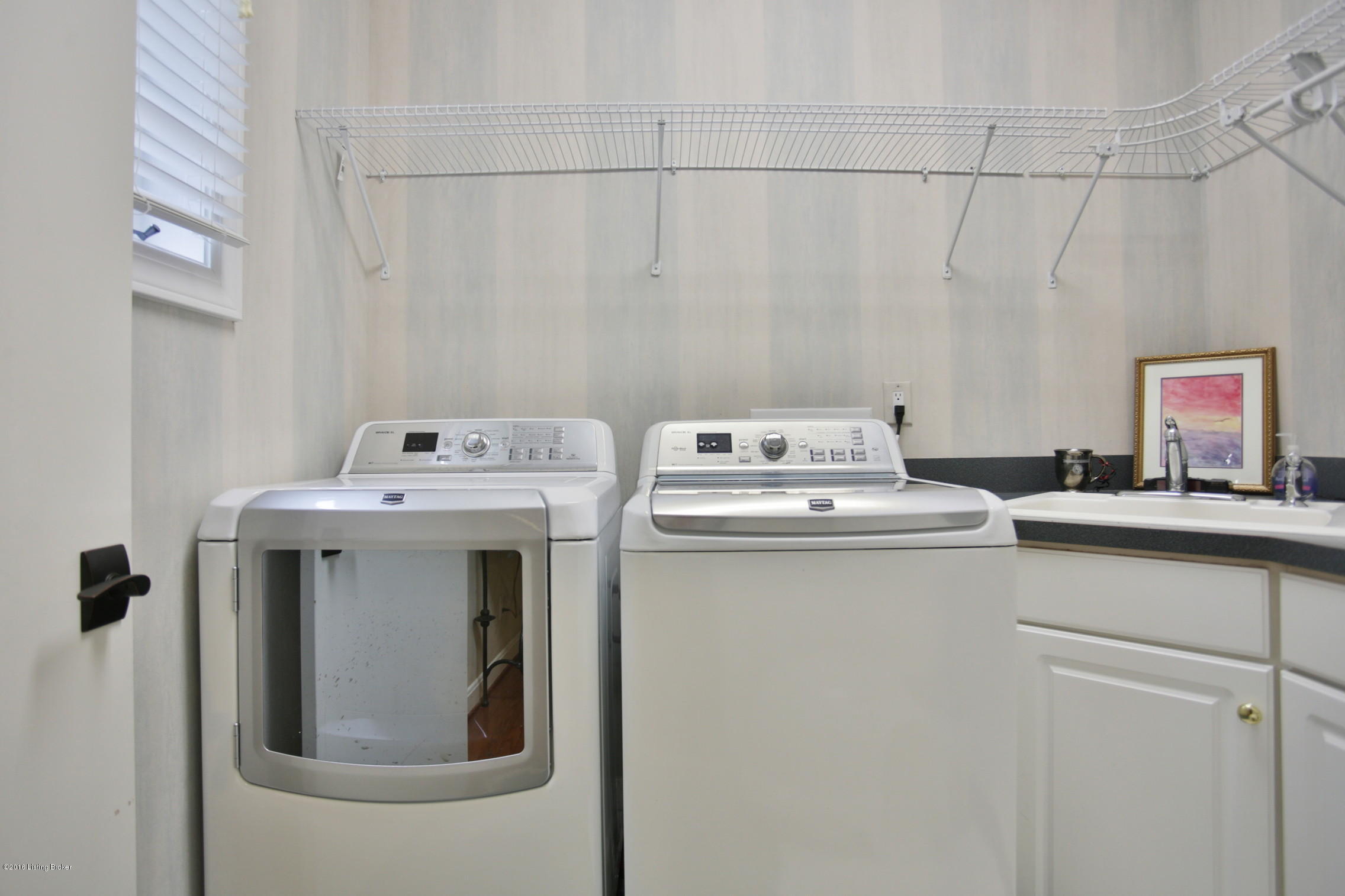 2502 Woodside Road Louisville, KY 40207 - Photo 18 of 36 Laundry