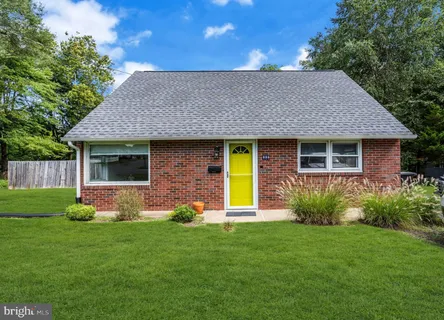 $385,000 | 998 Terrace Boulevard, Ewing, NJ 08618