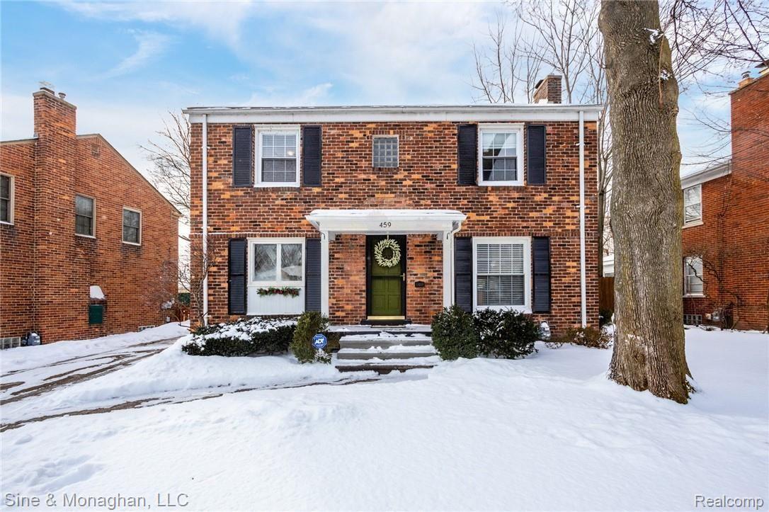 459 Maison Road Grosse Pointe, MI 48236 - Photo 1 of 40 459 Maison Winter S001.jpg