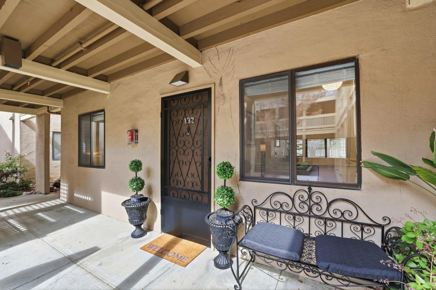 449 Alberto Way, Unit 132 Los Gatos, CA 95032 - Photo 29 of 42 a outdoor living area with furniture and a potted plant
