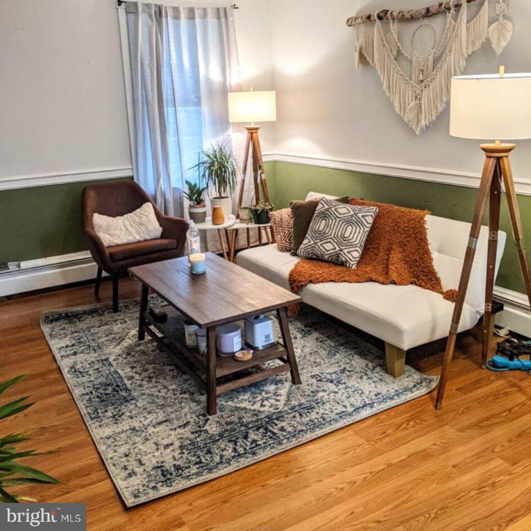 102 East Chelton Road Brookhaven, PA 19015 - Photo 3 of 16 Gallery Image 3