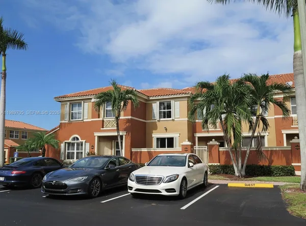 $3,000 | 11479 Northwest 60th Terrace, Unit 373, Doral, FL 33178