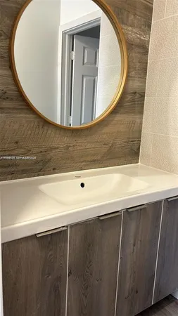 $3,000 | 11479 Northwest 60th Terrace, Unit 373, Doral, FL 33178