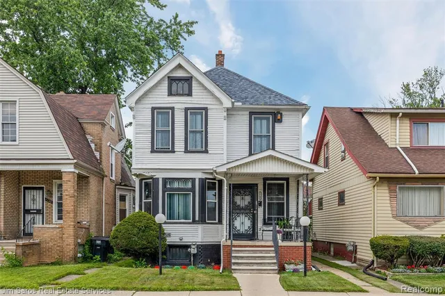$137,900 | 7743 East Canfield Street, Detroit, MI 48214