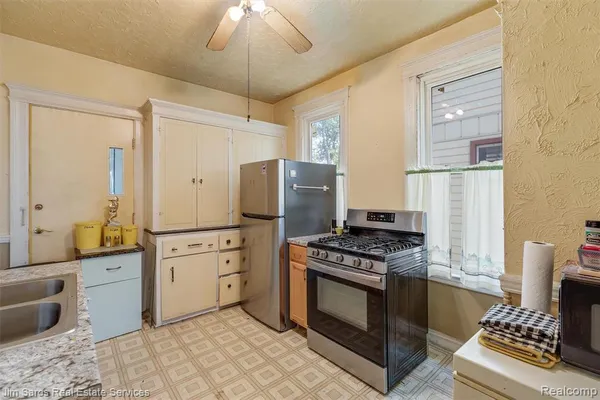 $137,900 | 7743 East Canfield Street, Detroit, MI 48214