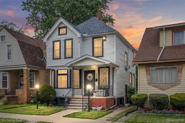 $137,900 | 7743 East Canfield Street, Detroit, MI 48214