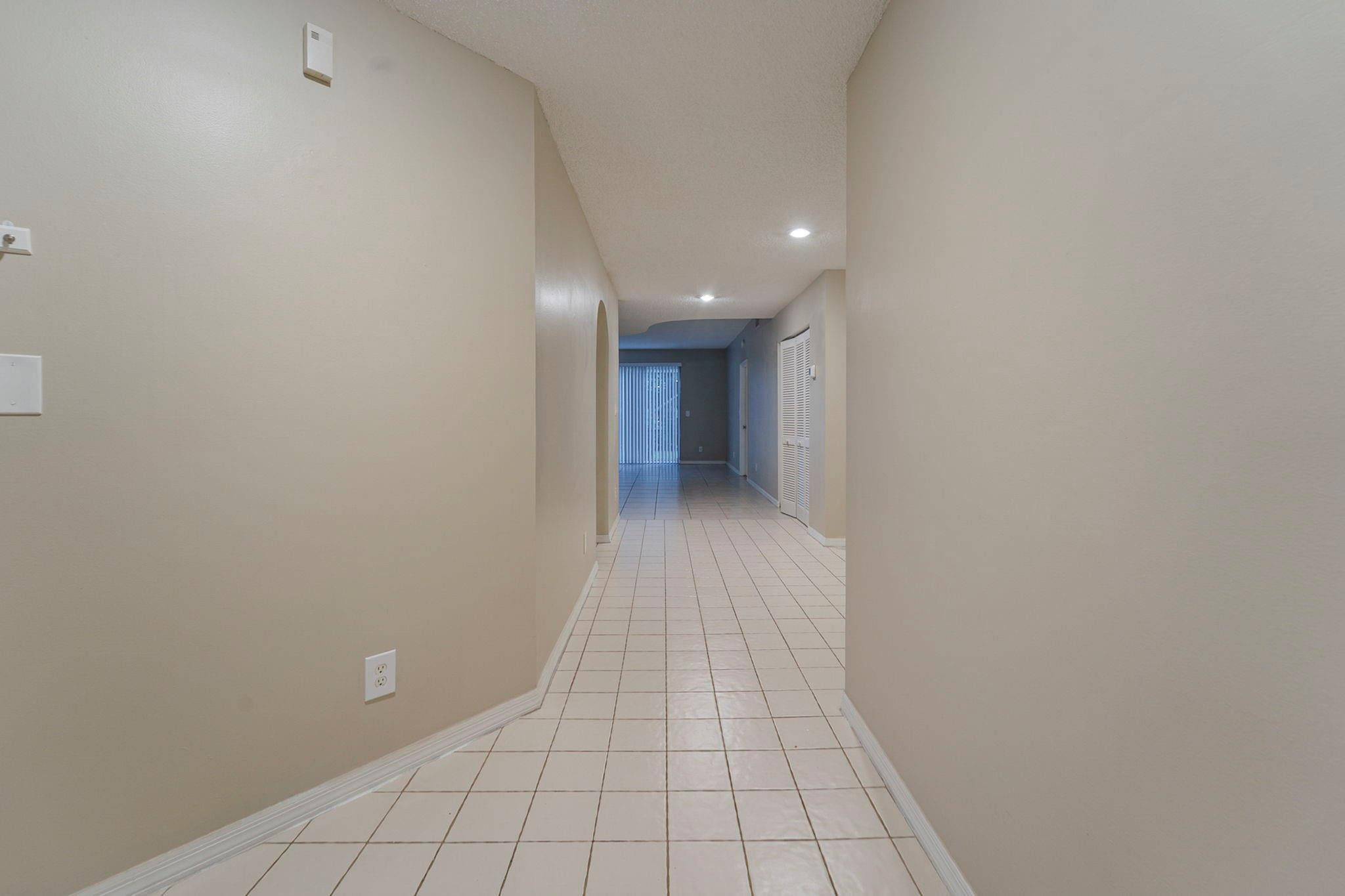 8705 Vía Giula, Unit 1 Boca Raton, FL 33496 - Photo 9 of 27 Photo 9