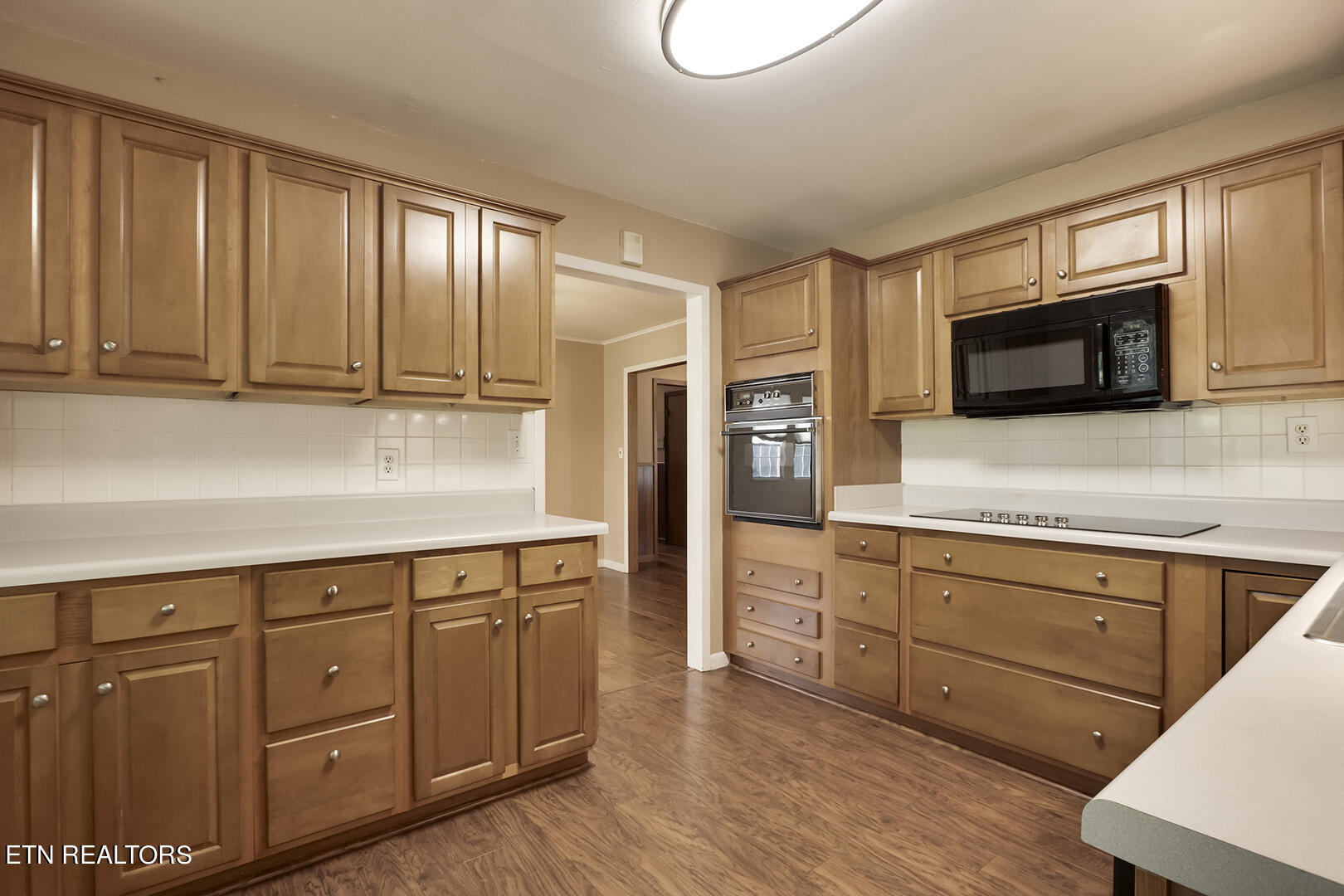 7022 East Emory Road Corryton, TN 37721 - Photo 25 of 60 25_EEmoryRoad_7022_Kitchen05