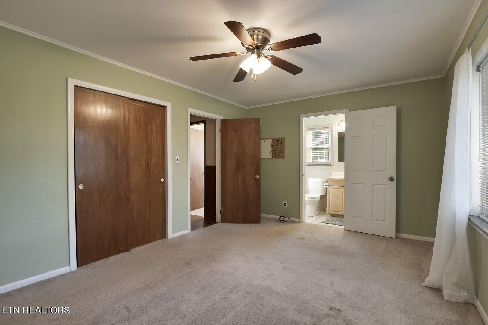 7022 East Emory Road Corryton, TN 37721 - Photo 31 of 60 31_EEmoryRoad_7022_MasterBedroom02