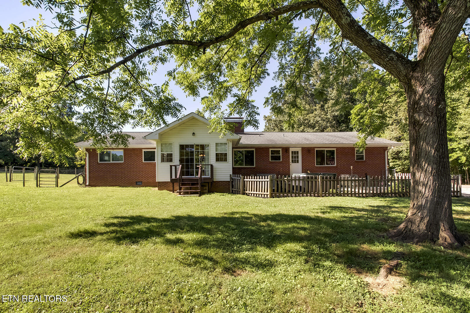 7022 East Emory Road Corryton, TN 37721 - Photo 46 of 60 46_EEmoryRoad_7022_Back