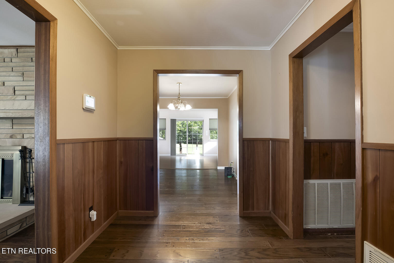 7022 East Emory Road Corryton, TN 37721 - Photo 6 of 60 06_EEmoryRoad_7022_EntryView