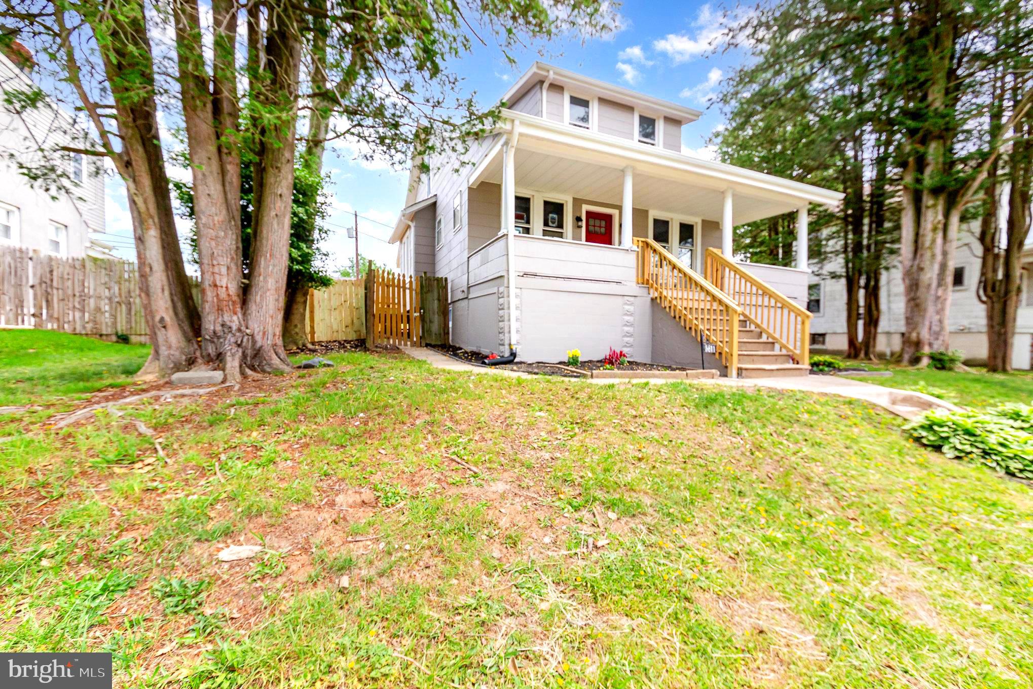 5611 Pilgrim Road Baltimore, MD 21214 - Photo 3 of 35 a view of a house with a yard