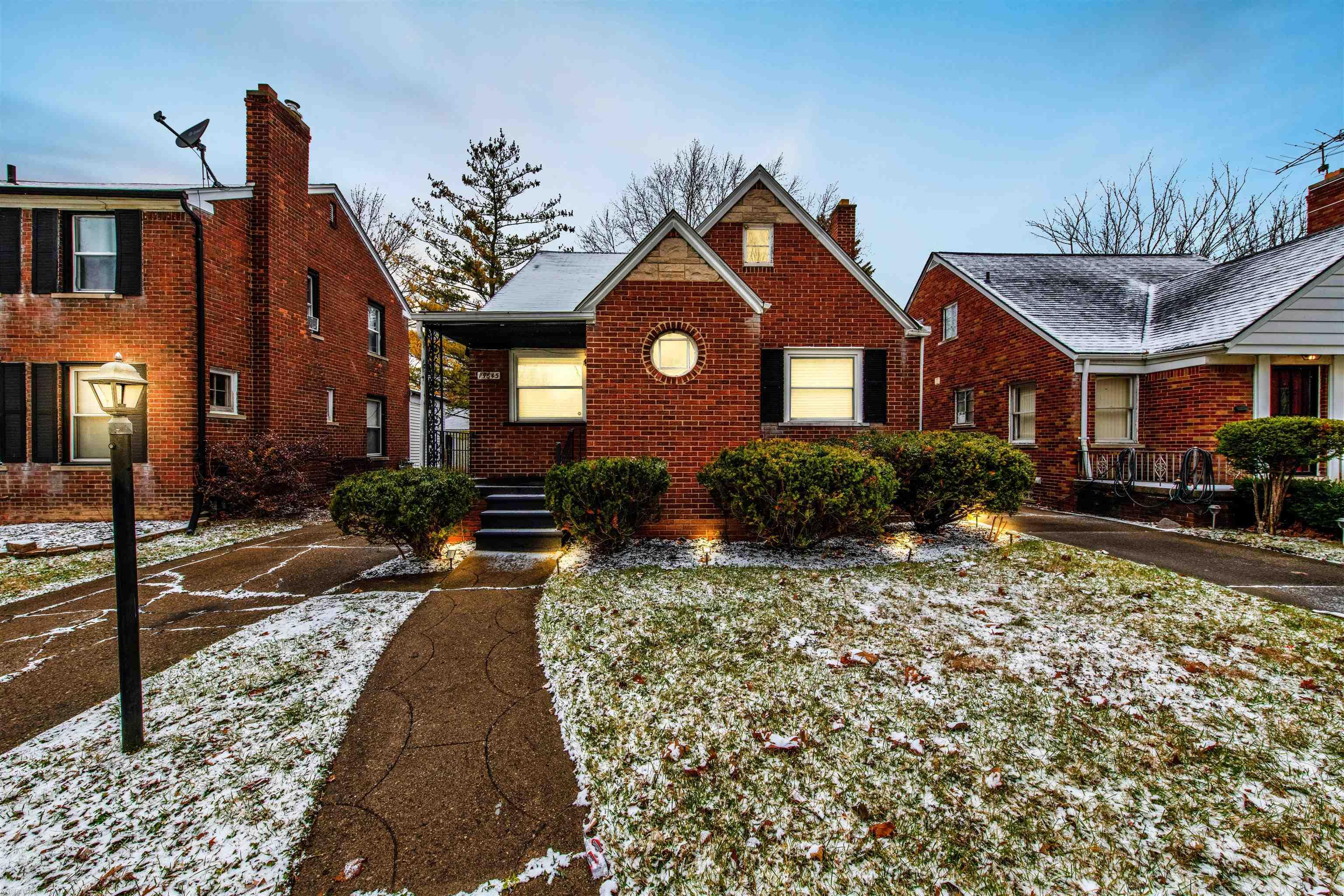 15643 Spring Garden Street Detroit, MI 48205 - Photo 1 of 13 50128843-1cab97d5-7098-4f75-a6a7-a721b67f943a.JPG
