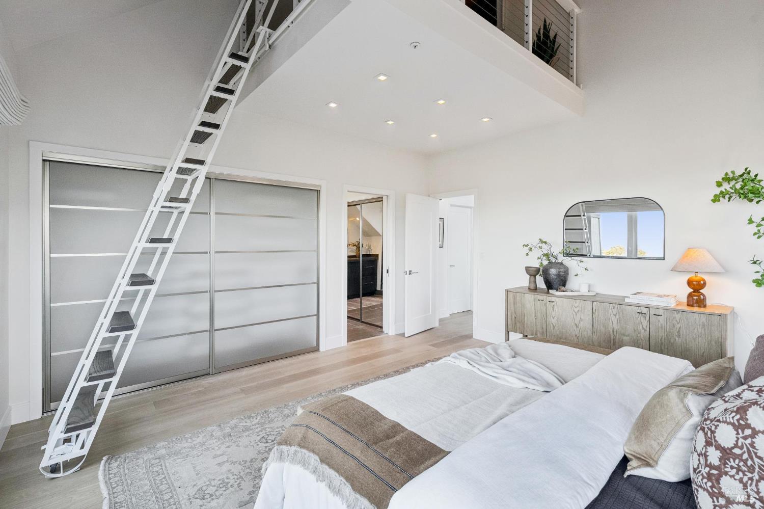 1007 Greenhill Road Mill Valley, CA 94941 - Photo 27 of 51 Gallery Image 27