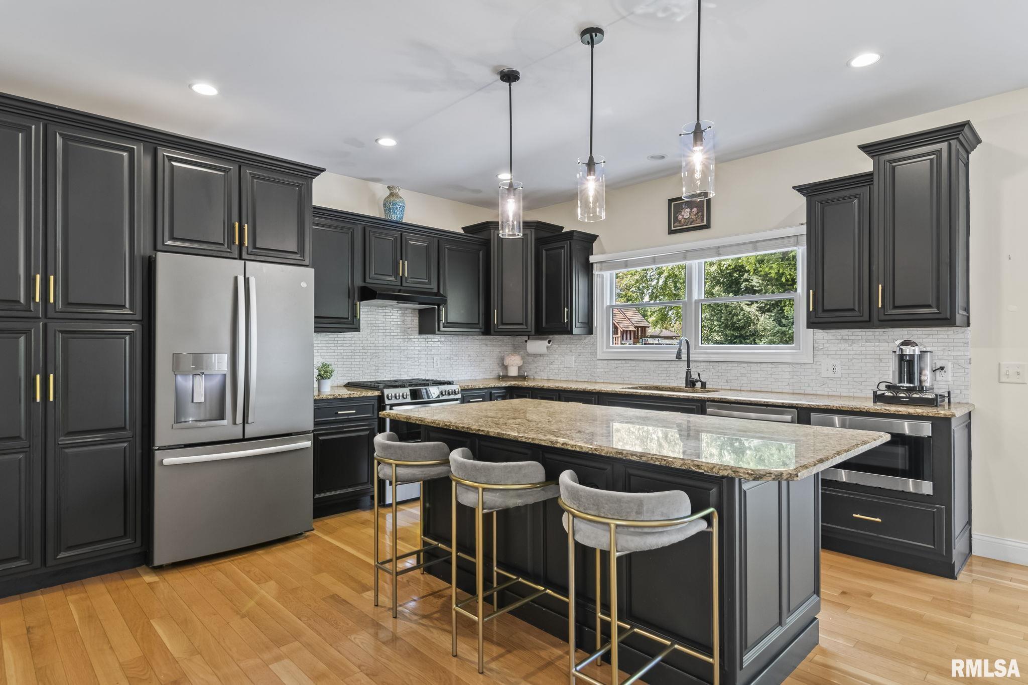 2201 Interlacken Drive Springfield, IL 62704 - Photo 13 of 53