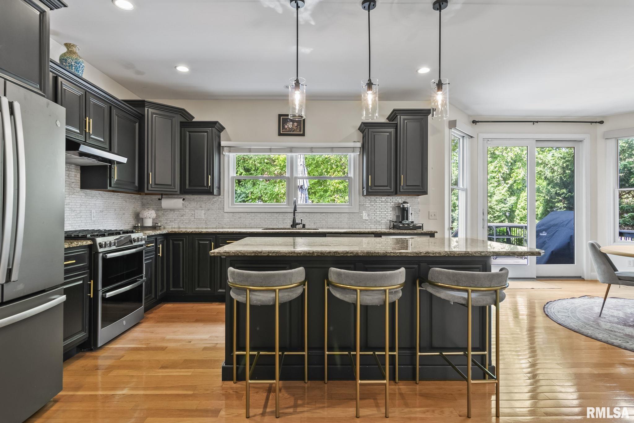 2201 Interlacken Drive Springfield, IL 62704 - Photo 17 of 53