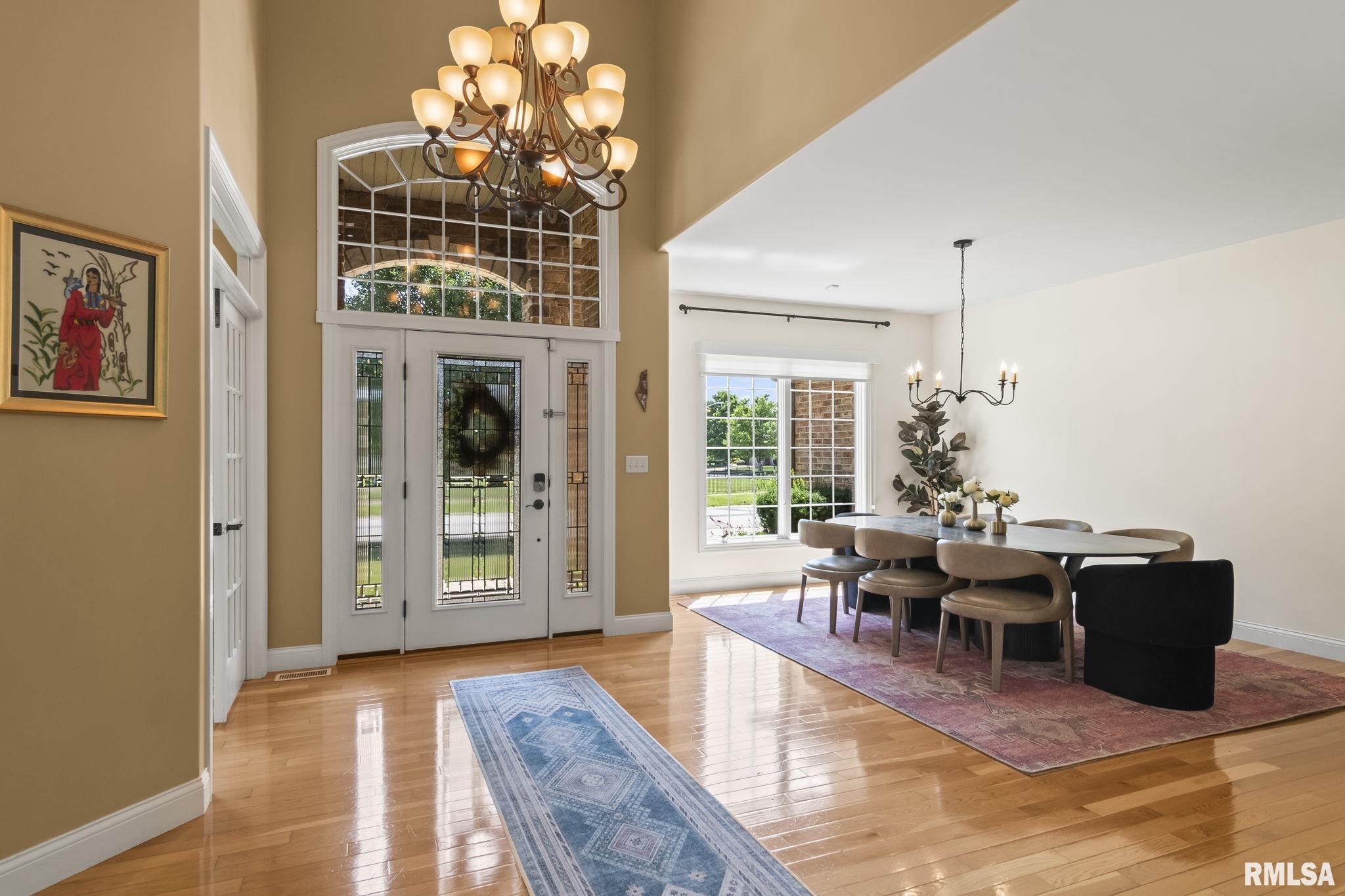 2201 Interlacken Drive Springfield, IL 62704 - Photo 5 of 53