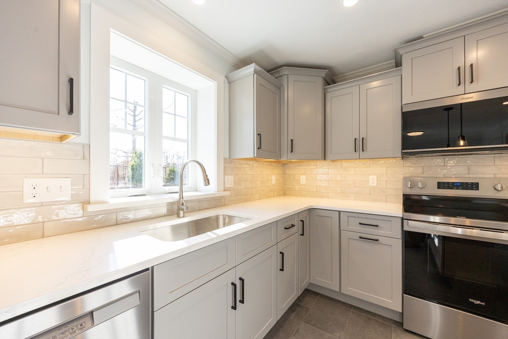 54 Baltic Street, Unit 54 Attleboro, MA 02703 - Photo 6 of 29