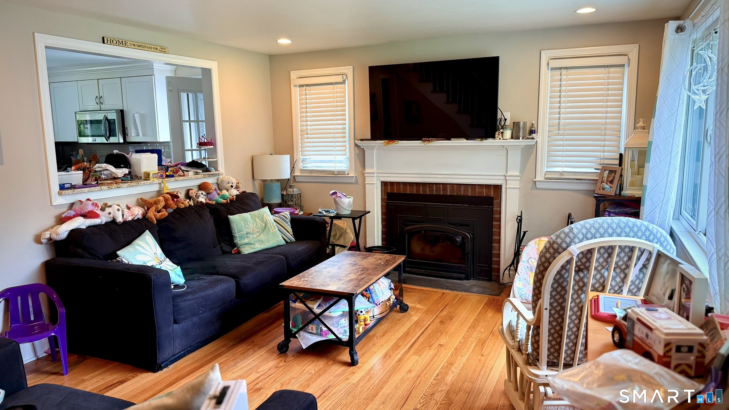 12 Rainbow Road Norwalk, CT 06851 - Photo 5 of 25