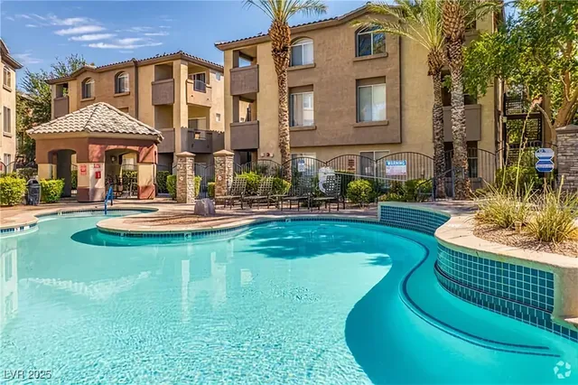 $1,470 | 4400 South Jones Boulevard, Unit 2021, Las Vegas, NV 89103