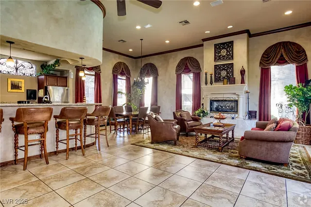 $1,470 | 4400 South Jones Boulevard, Unit 2021, Las Vegas, NV 89103