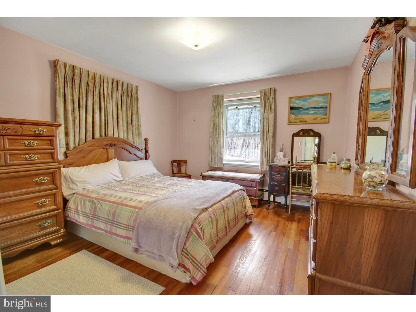 519 Church Road Avondale, PA 19311 - Photo 14 of 20 Bedroom 3