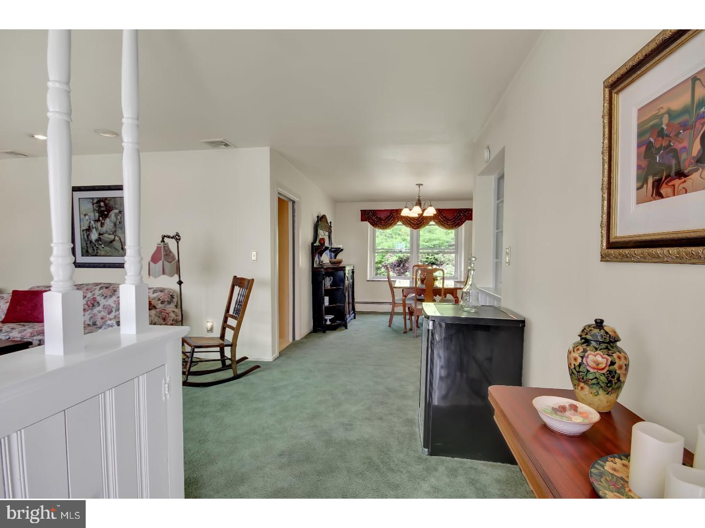 519 Church Road Avondale, PA 19311 - Photo 3 of 20 Hallway