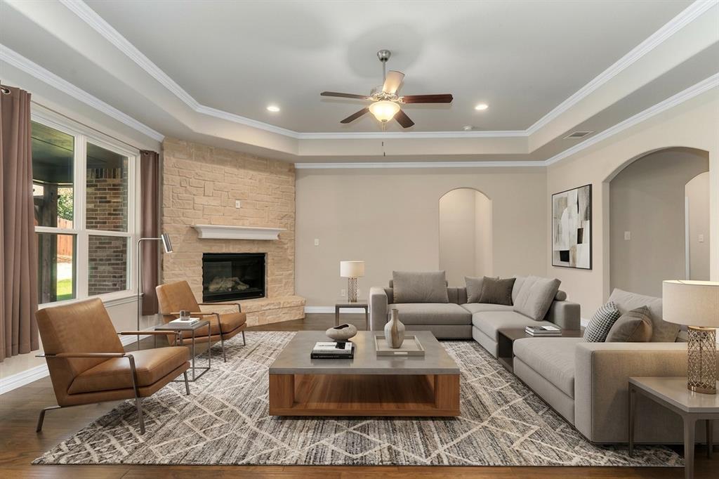 808 Chestnut Grove Drive Cleburne, TX 76033 - Photo 6 of 37 VIRTUALLY STAGED