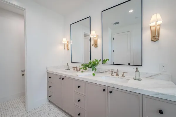 $7,750 | 4114 Emerson Avenue, Unit 4, University Park, TX 75205