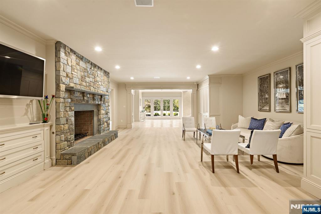 23 Hunter Ridge Woodcliff Lake, NJ 07677 - Photo 39 of 49