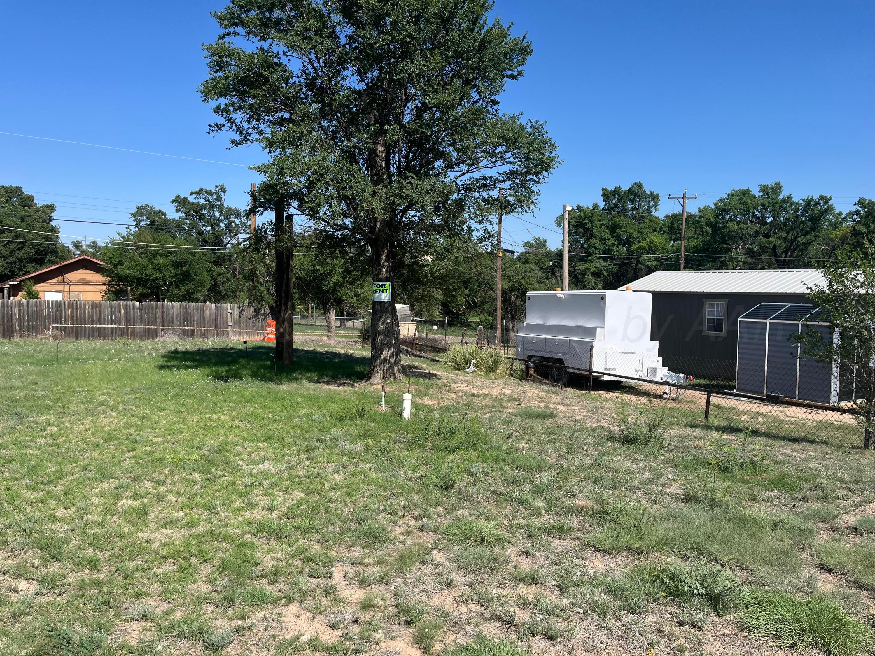 108 Froma Street Borger, TX 79007 - Photo 3 of 12 IMG_1699