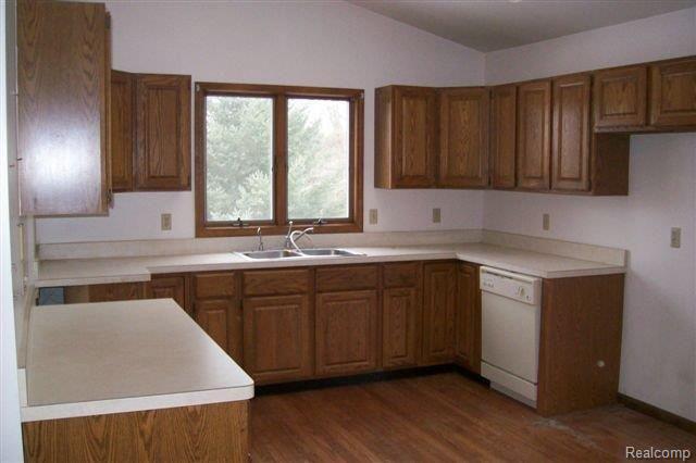 9204 Evergreen Road Brighton, MI 48116 - Photo 8 of 10 1 22 10 099